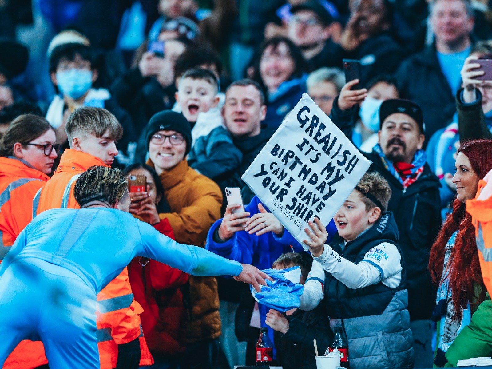 付出高昂的 付出高昂的